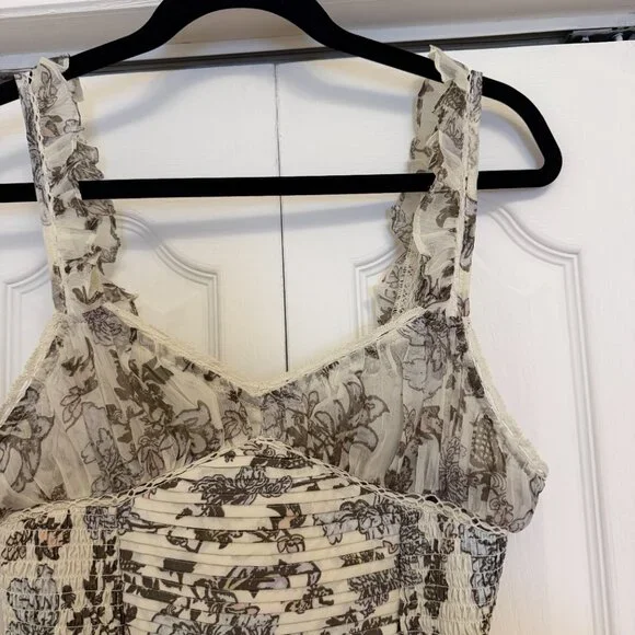 Floral Ruffled Corset-Style Bodysuit - Picture 3 of 7